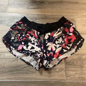 Lululemon Shorts - Size 8